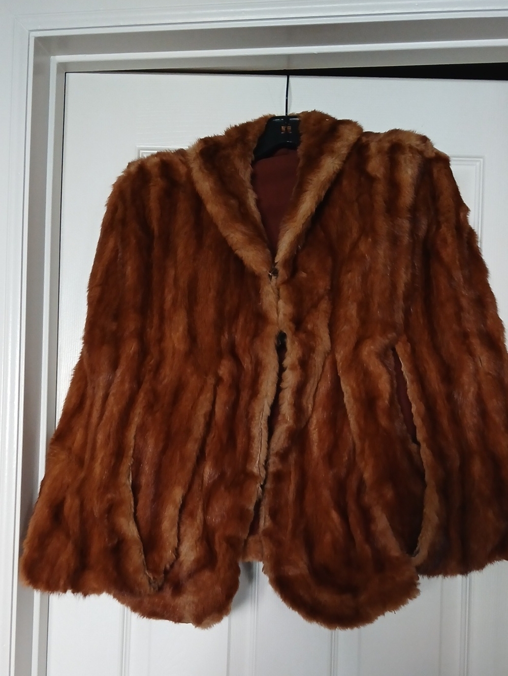 Luxurious Brown Faux Fur Jacket for Women